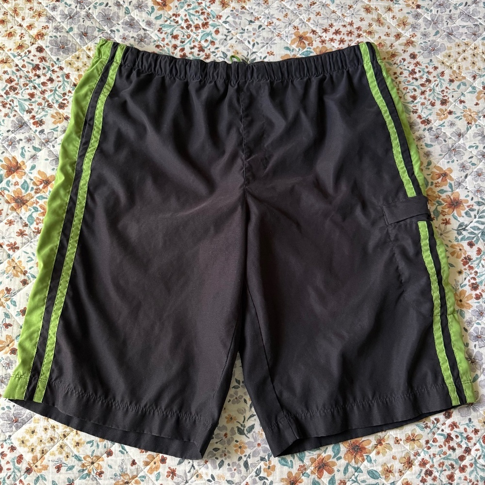 Y2K Silver Tag Nike sport shorts, no flaws. SzL